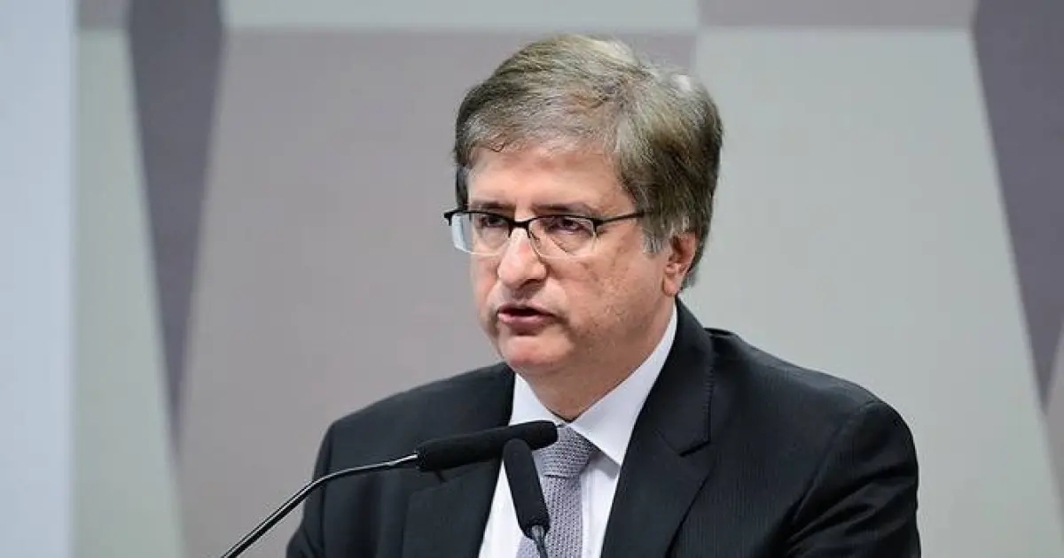 Delegados da PF pedem que Gonet se declare impedido de apurar atos que o citem no caso Master