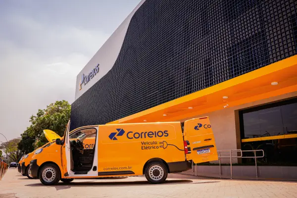 Correios acionam TST após trabalhadores rejeitarem proposta e decidirem manter greve