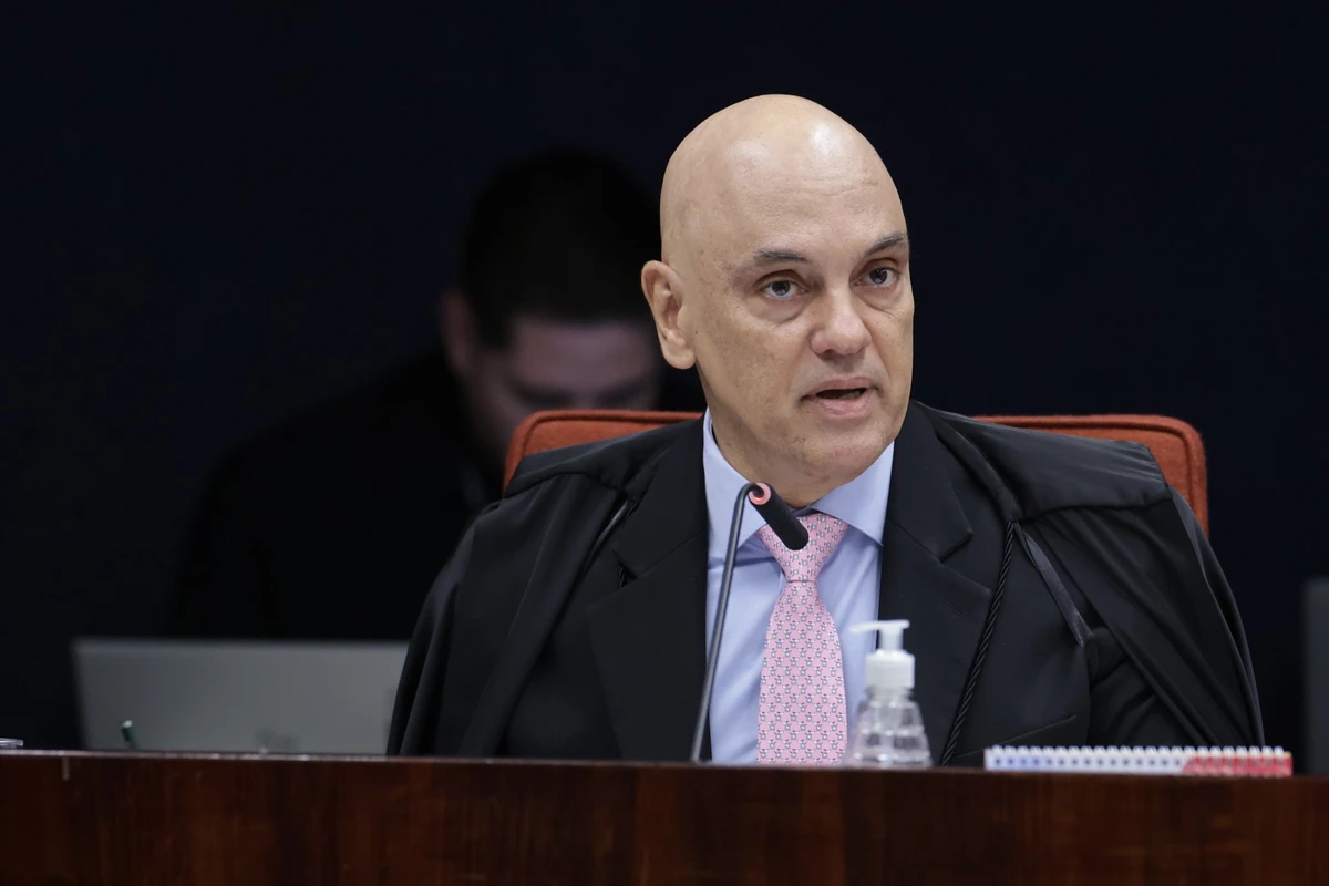 Moraes pode se tornar primeiro ministro do STF a ser investigado na história
