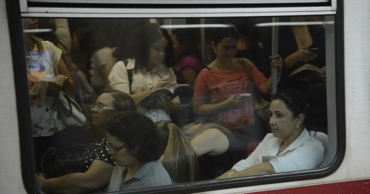 Medo da violência altera rotina de 78% das mulheres e interfere em lazer, mobilidade, trabalho e estudo