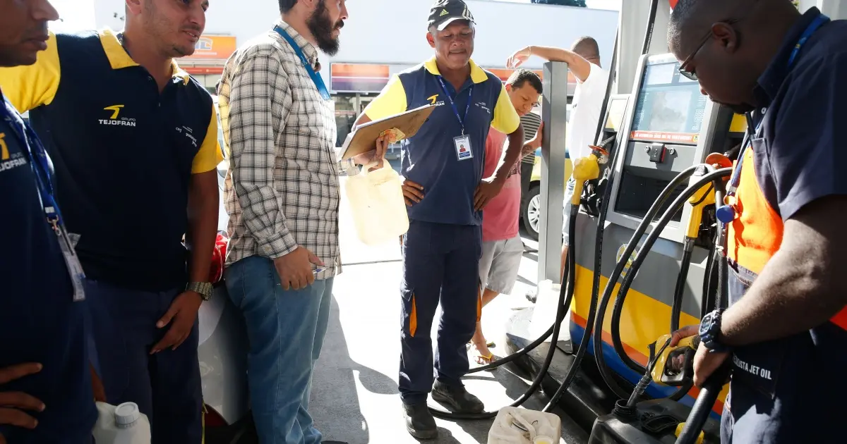 Nova lei aumenta penas para furto e roubo de combustíveis