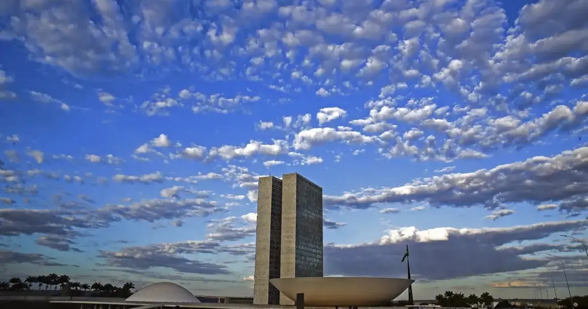 Em 4 anos, Congresso aprova retrocessos ambientais, com marco temporal e licenciamento, diz relatório