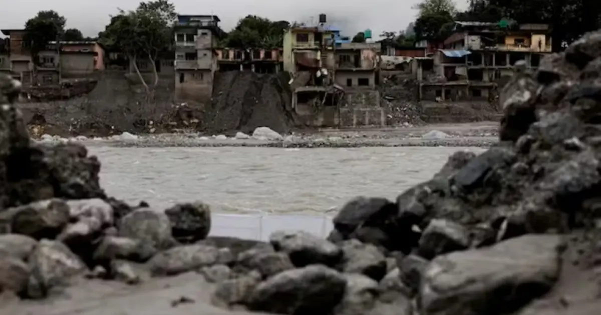 Temporais na Índia e no Nepal deixam 70 mortos e equipes buscam por desaparecidos