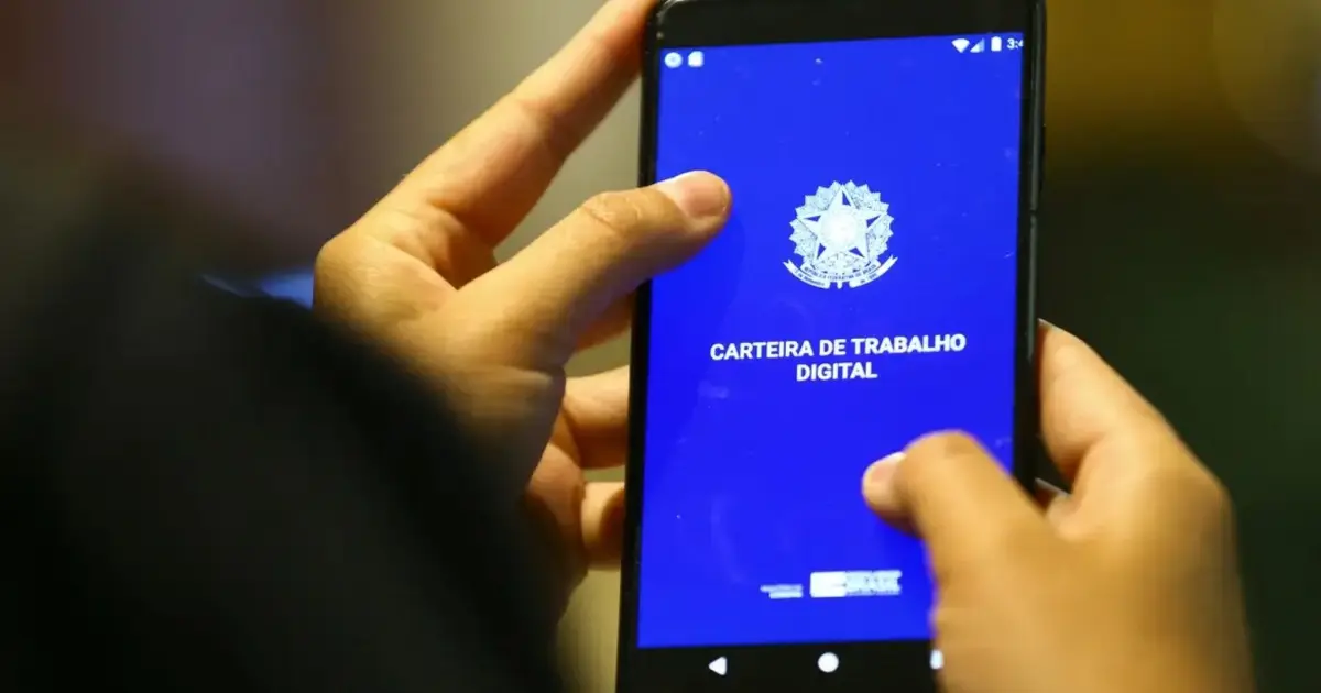 Desemprego fica em 5,3% e tem menor taxa até agosto com aumento do trabalho informal