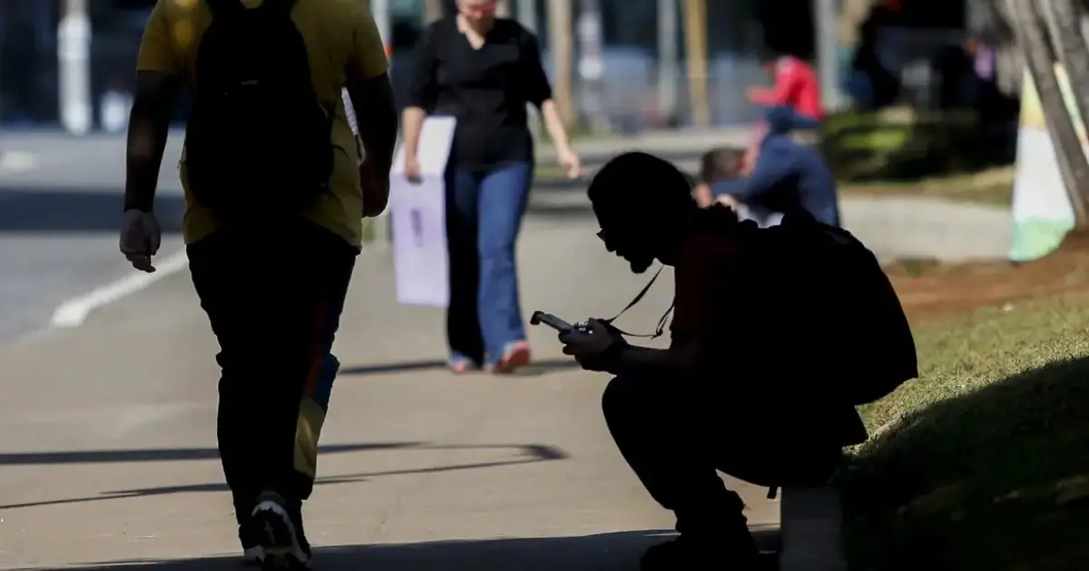 Educação: Percentual de jovens nem-nem no Brasil cai para 22,4% segundo estudo da OCDE