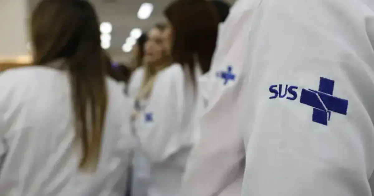 Senado aprova MP do Enamed e torna exame obrigatório para exercício da medicina no Brasil