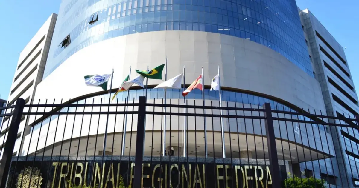 Falha faz governos e tribunais no Brasil suspenderem sistemas em meio a milhões de tentativas de invasão