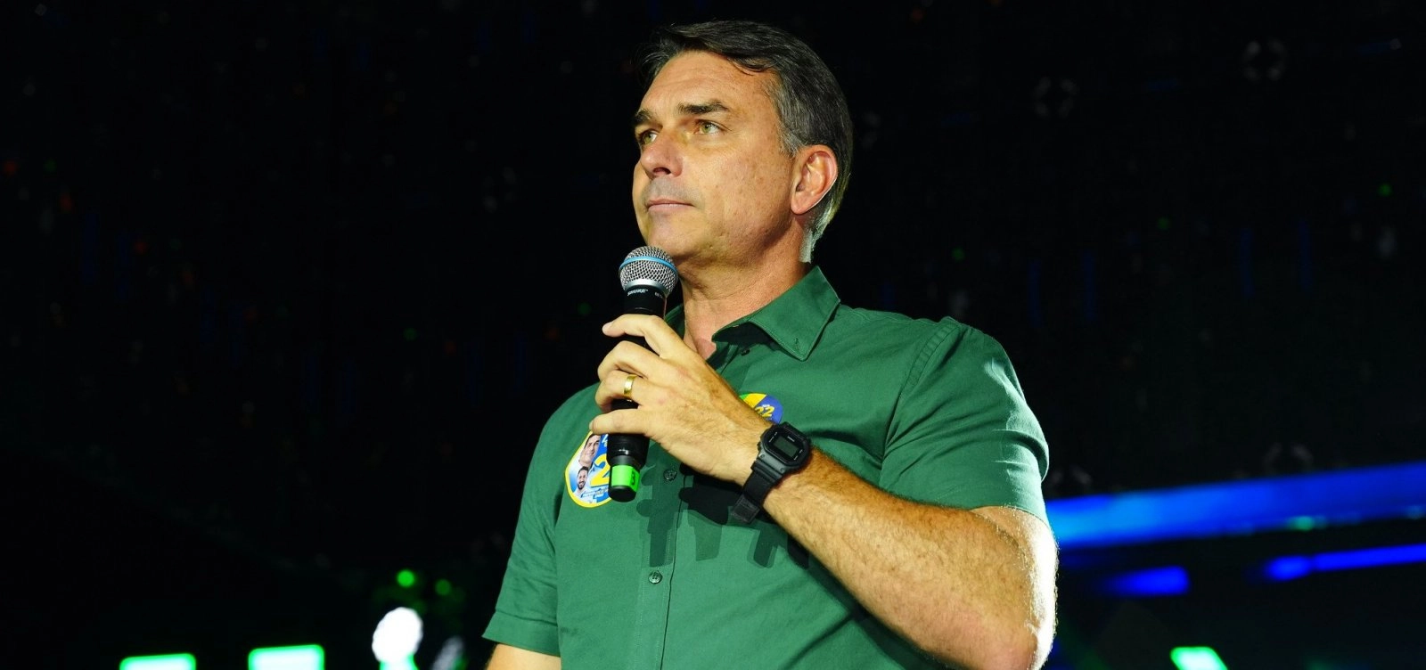 Flávio Bolsonaro rejeita resultado, pede anulação da eleição e contesta decisão do STF