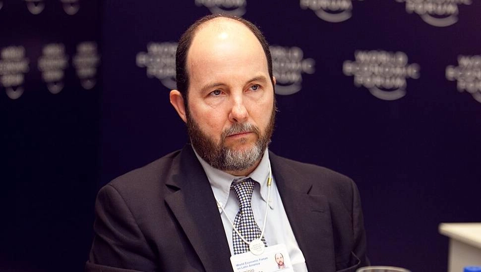 Economia: ex-presidente do BACEN atribui a Lula possível recessão em 2027