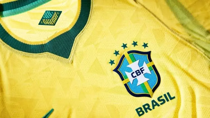 Ex-Seleção Brasileira compra 70% de clube centenário da Europa