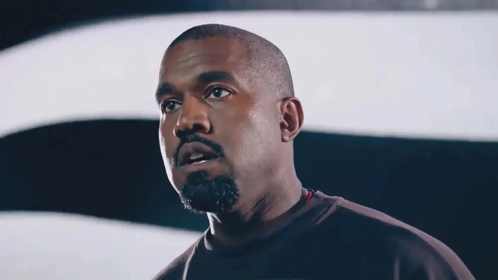 Shows de Kanye West são cancelados na Rússia; imprensa cita ordem de autoridades