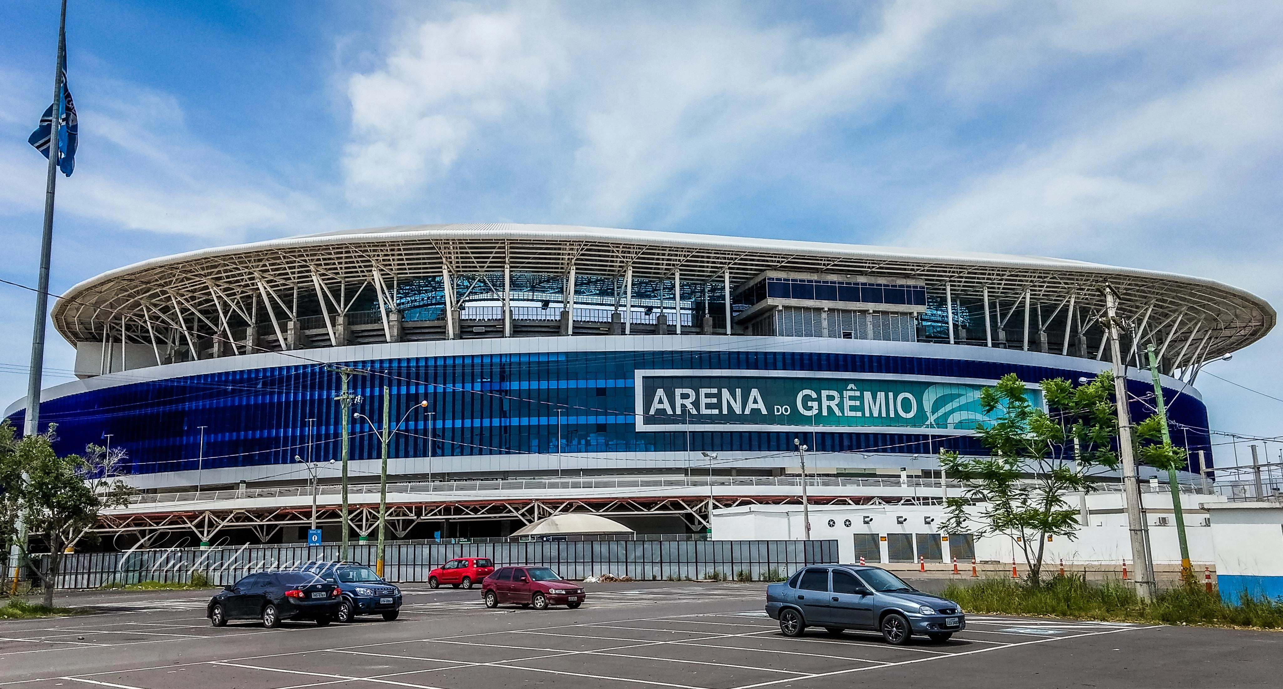 Tarde de clássico tricolor na Arena de Porto Alegre, entre Grêmio e São Paulo, às 16 h de sábado,8 de agosto