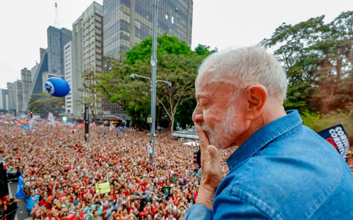 =  Presidente Lula recebe 51,77% dos votos e conquista reeleição para o quarto mandato