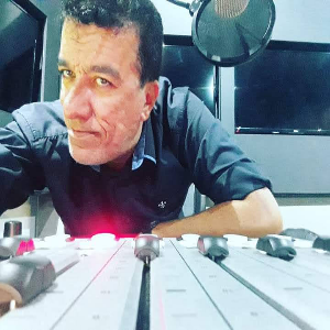 NANDO MORAES