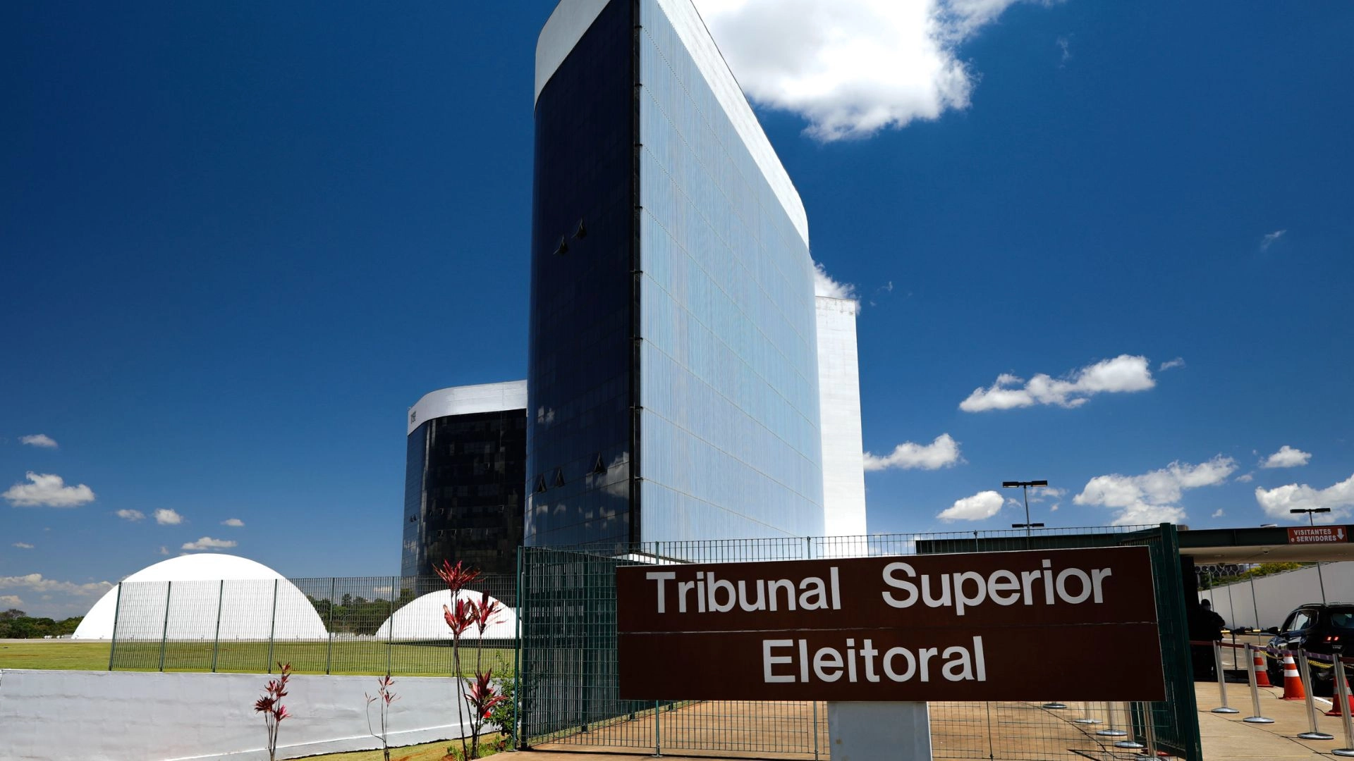 Justiça Eleitoral rejeita cerca de 1,2 mil registros de candidatura