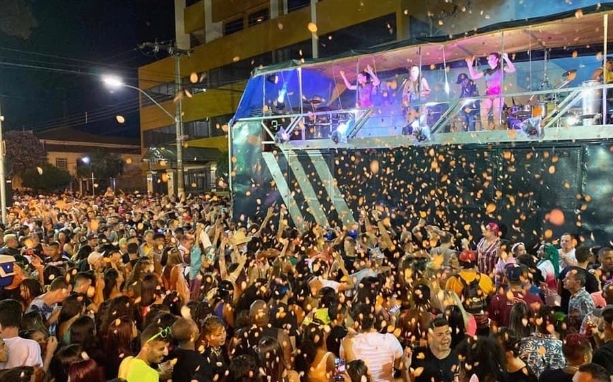 Carnaval 2027 terá 4 escolas de samba