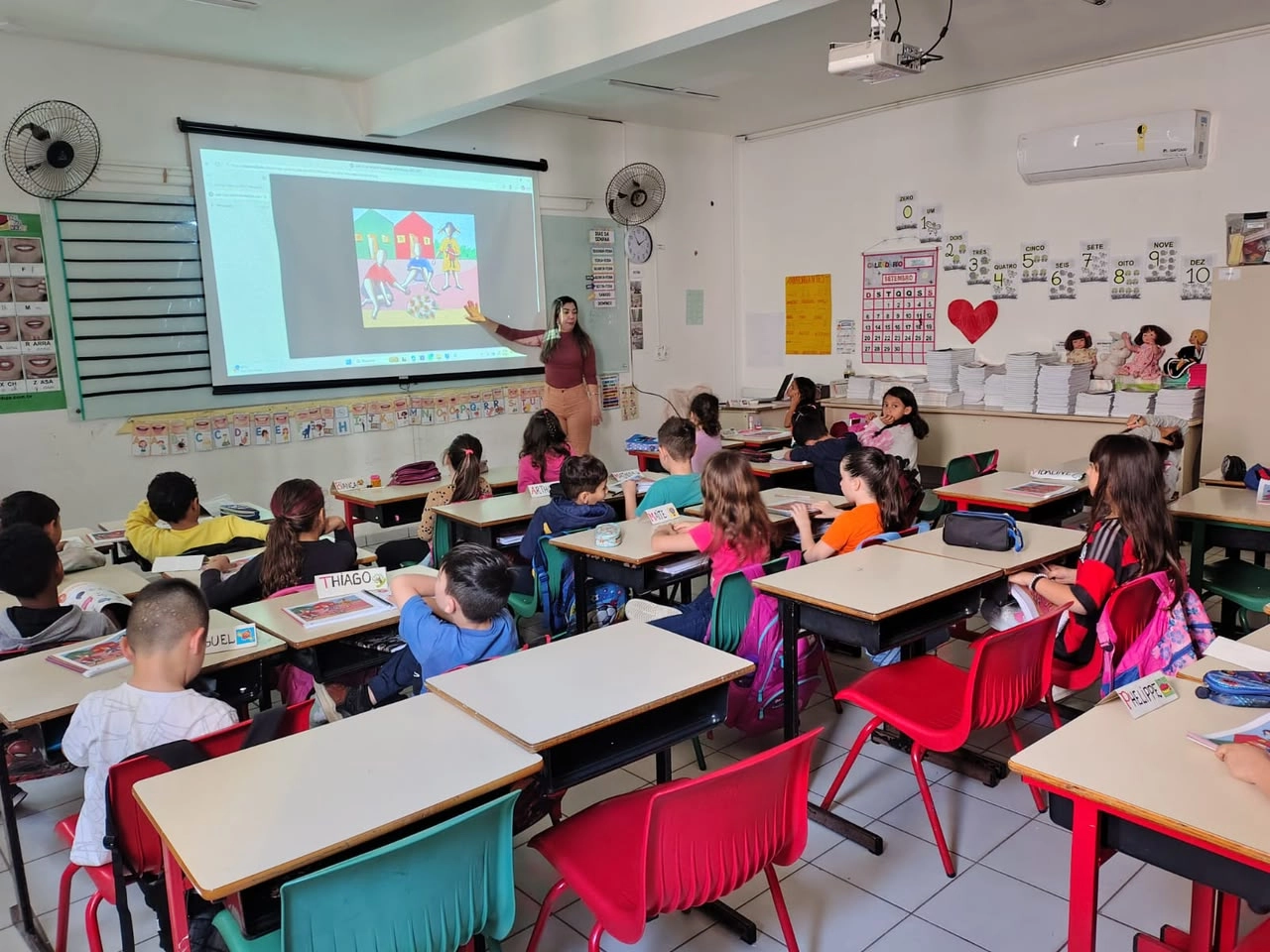 EBIAS reformula práticas após queda de 0,2 no IDEB e amplia ações para melhorar aprendizagem