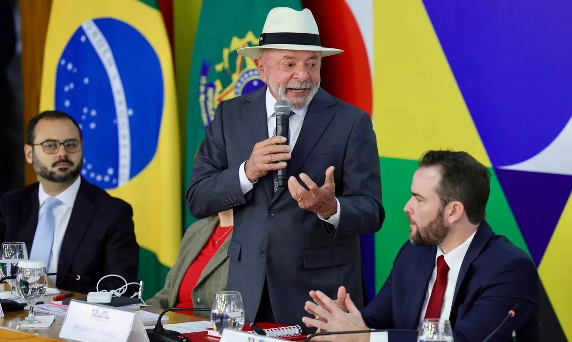 Desenrola 3.0 prevê renegociar R$ 150 bilhões em dívidas e mira famílias brasileiras endividadas