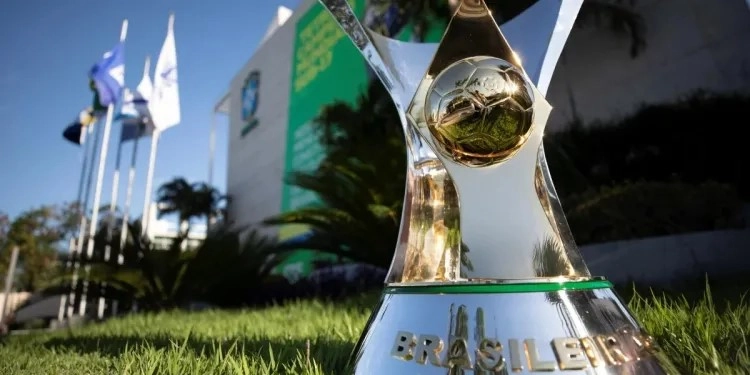 Diferença entre os times na parte de cima da tabela do Brasileirão é maior do que entre os concorrentes ao Z4