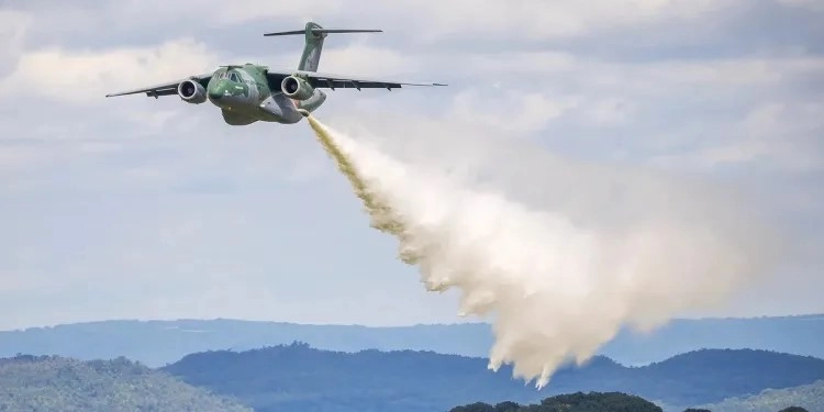 FAB envia reforço aéreo ao Amazonas para combate a incêndios florestais