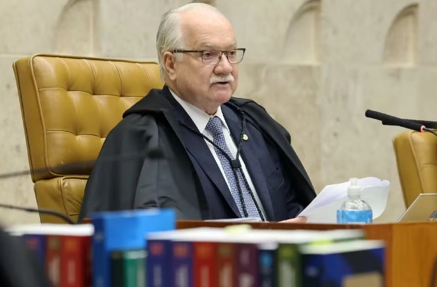 Fachin recebe informações da Polícia Federal sobre ministros do STF citados no caso Banco Master