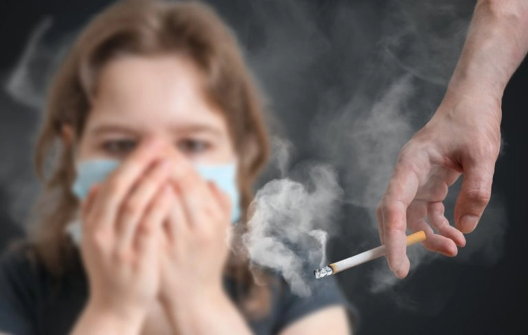 Fumo passivo provocou quase 1,7 milhão de mortes, aponta estudo