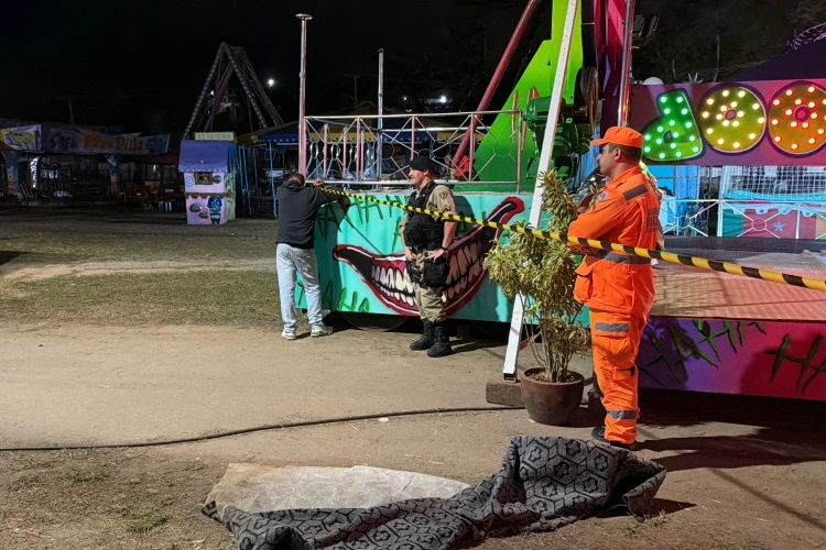 Criança de 11 anos morre após acidente em brinquedo no parque de diversões em Muriaé