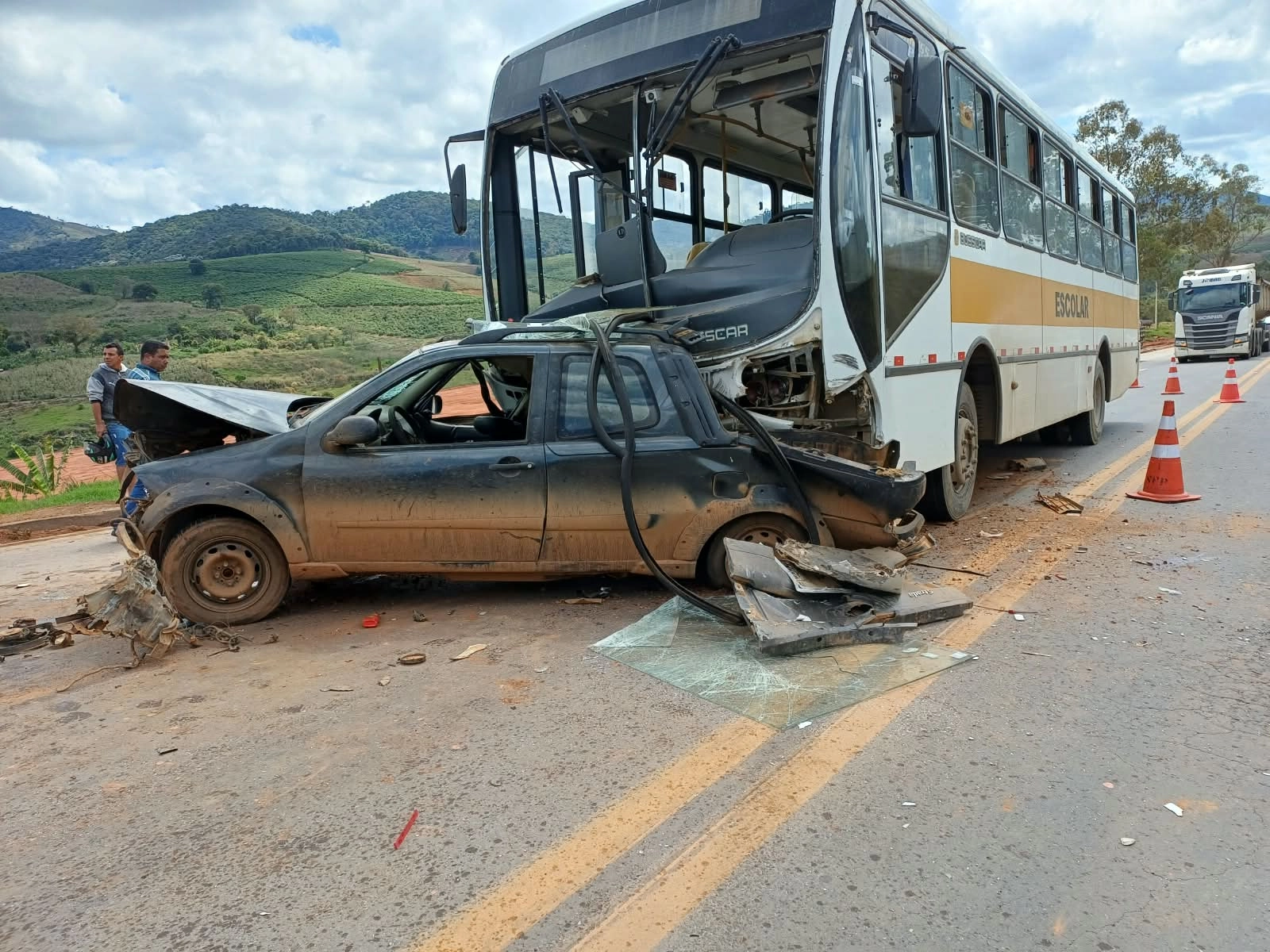 Motorista fica ferido em acidente na BR-116, em Vilanova