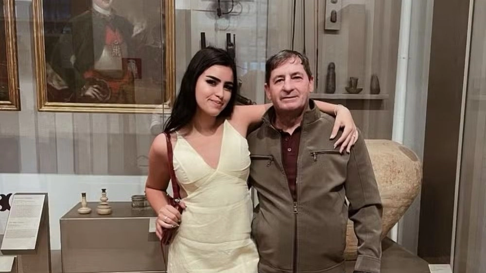 Muriaé: Pai entrega carregador à filha e acaba sendo o único espectador dela em evento; vídeo supera 2 milhões de visualizações