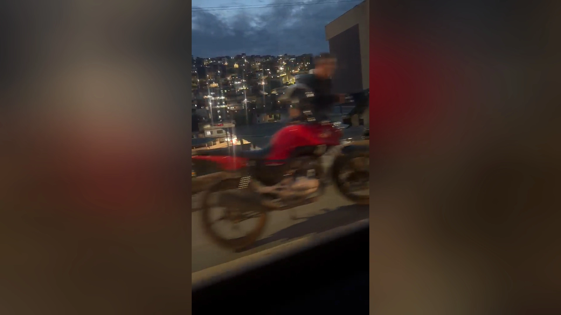 Pedestre fica ferido ao ser atropelado por motocicleta na BR-262 em Manhuaçu