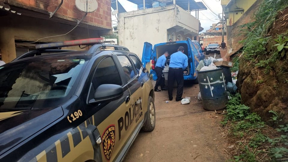 Homem é morto a tiro no bairro Santana, em Manhuaçu
