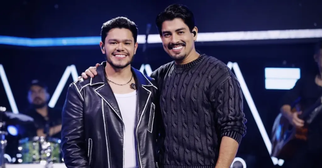 João Gustavo e Murilo atingem o topo do Hot 100 com ‘Postinho de Gasolina’