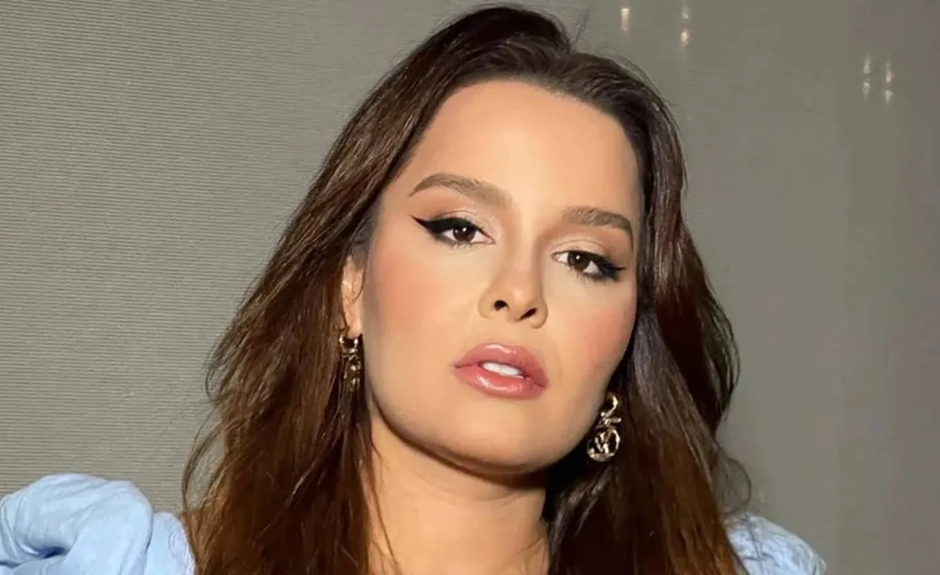 Maiara anuncia durante show que irá escrever um livro, mas não detalhou qual o tipo de publicação lançará